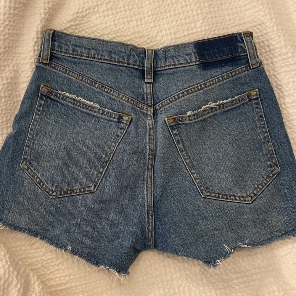 NWOT Mom Short High Rise - Picture 3 of 3